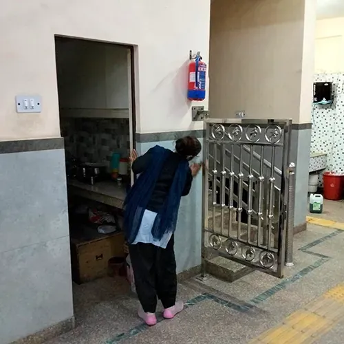 Kitchen cleaning for school